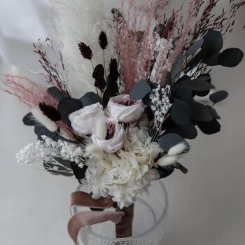 Rosy romance : Le bouquet de mariée princesse aux tons roses subtils 3