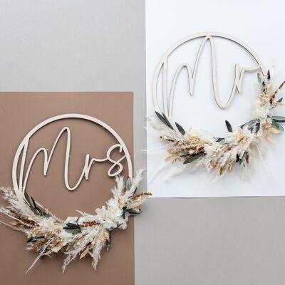 Dried flower wreath Mrs&Mr apricot white