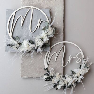 Dried flower wreath Mrs&Mr white green