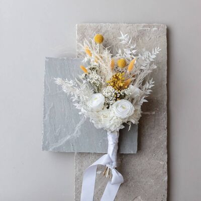 Beauté éternelle : bouquet de mariée avec renoncules blanches