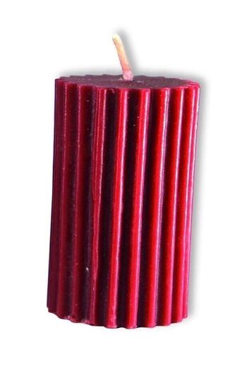 Bougie pilier // rouge foncé // 4 x 6,5 cm