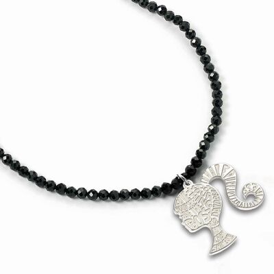 Barbie Sterling Silver Silhouette sur un collier de perles d’onyx noir