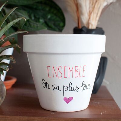 Terracotta pot cover / flower pot: Together we go further