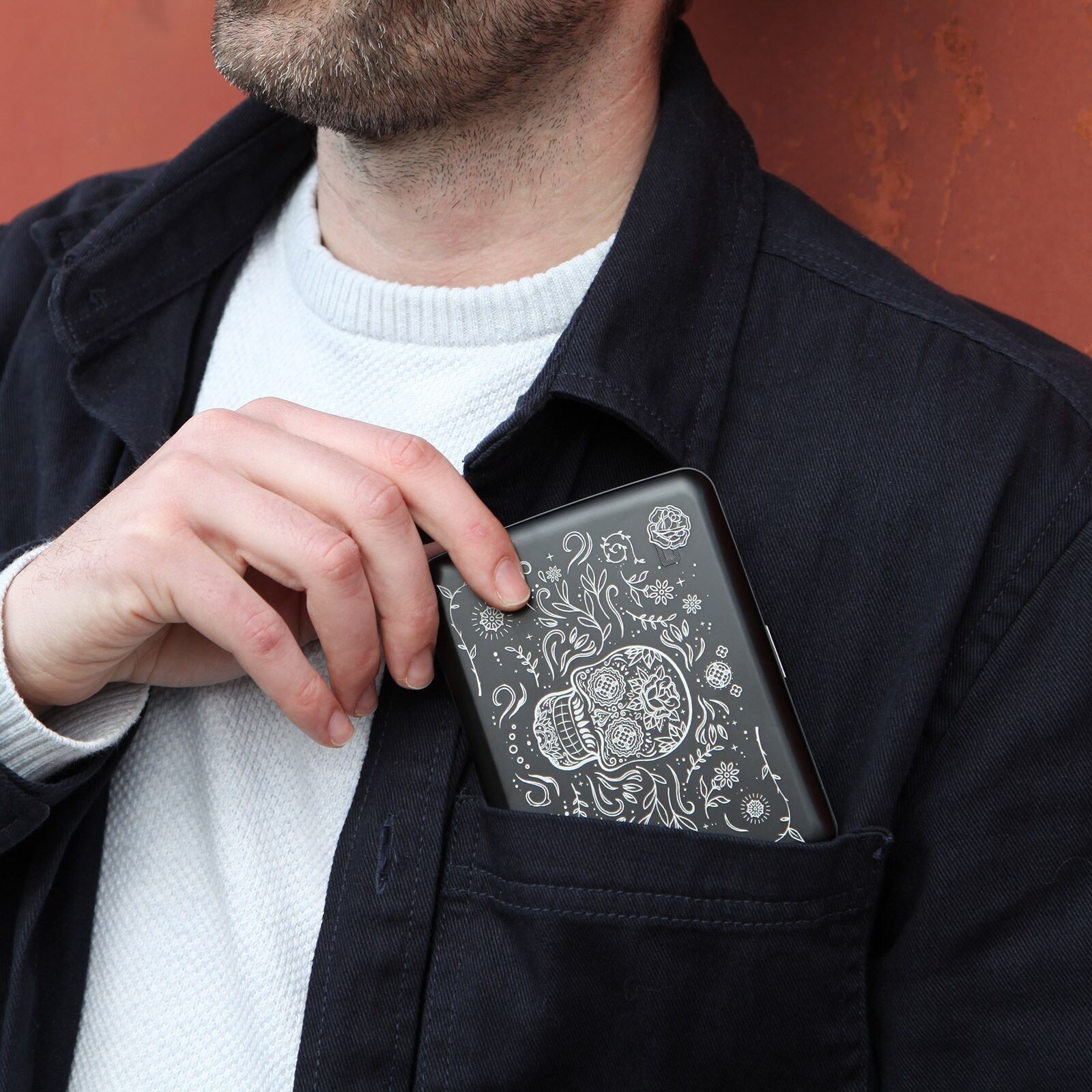 OSLO GRANDE | Cartera de aluminio con acabado grabado con láser