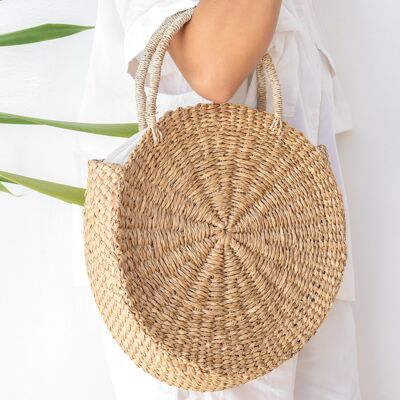 Round braided handbag made of seagrass MENARA