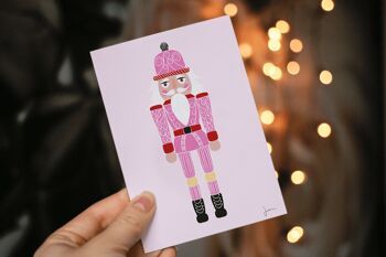 Carte postale Casse noisette rose - Illustration fêtes de Noël - Art festif - Carte de vœux enchantée 3