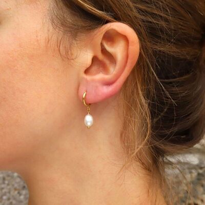Liya pearl earrings