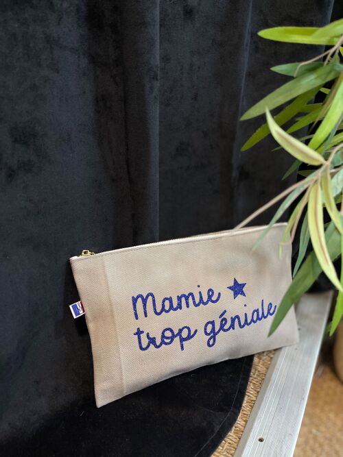 Pochette zippée grise " Mamie trop géniale"