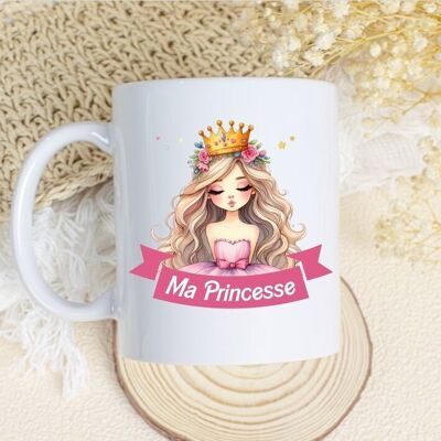 Taza infantil con motivo de princesa