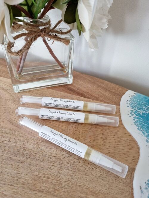 Pineapple & Rosemary Cuticle Oil Pen