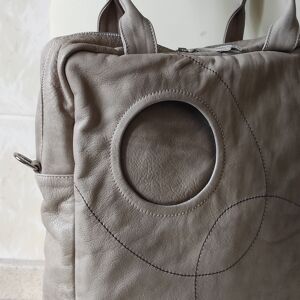 Sac pour ordinateur portable en cuir. Couleurs sable.