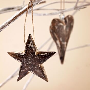 Décorations coeur et étoiles en bois de manguier 1