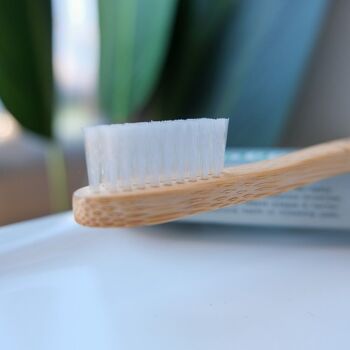 Brosse à dents en bambou biosourcé Zerolla Eco - Ferme 5