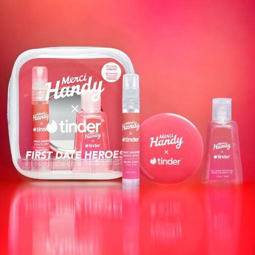 Kit First Date Heroes x TINDER