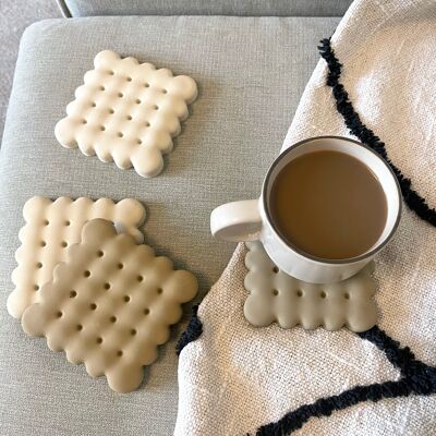 Juego de 2 posavasos para galletas.