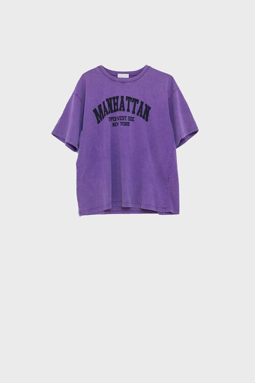 Camiseta holgada violeta texto manhattan