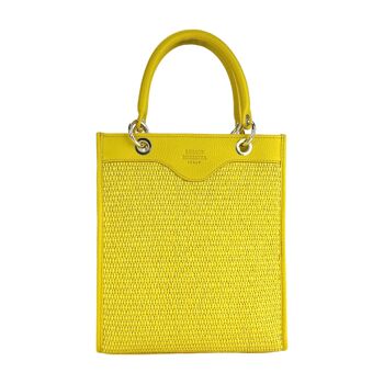 RB1026R | Sac à main vertical pour femme en cuir véritable et paille Fabriqué en Italie. Bandoulière en cuir amovible et réglable. Accessoires en Or Poli - Couleur Jaune - Dimensions : 24 x 29 x 9 cm 2