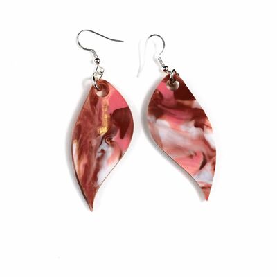 Pink and white Earrings: Essential Fashion Accessories for a Touch of Elegance and Charm