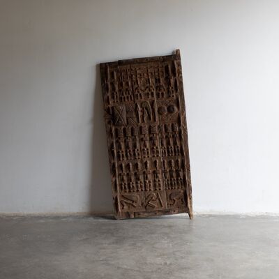 Decorative Dogon door in Bandiagara wood