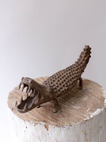 Figurine décorative crocodile en bronze 5