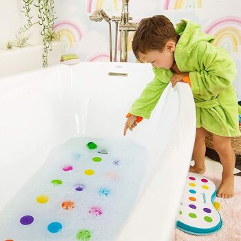 Tapis de bain à pois multicolores 4