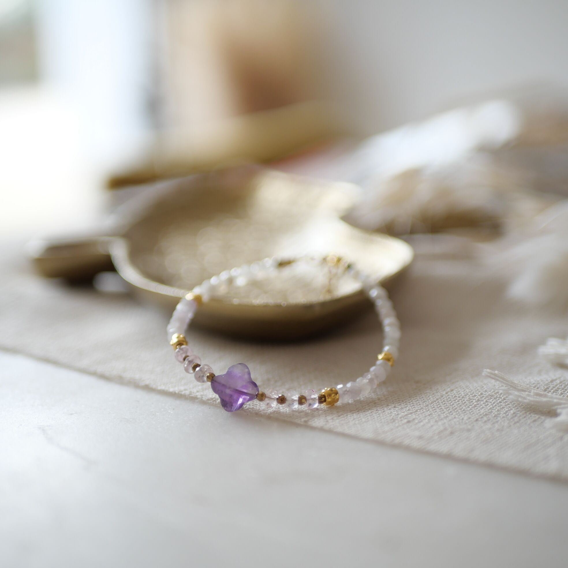 Bracciale Bhagvanti con trifoglio di ametista