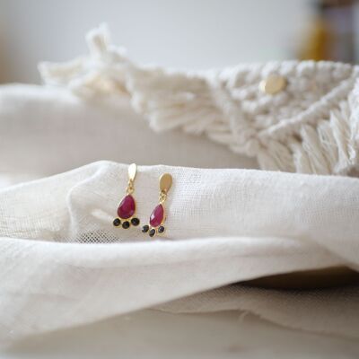 Kamini Indian ruby ​​and onyx earrings