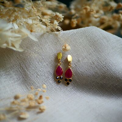 Kamini Indian ruby ​​and onyx earrings