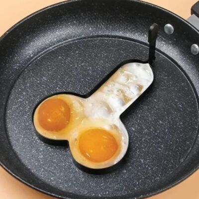 Zizi-shaped fried egg mold