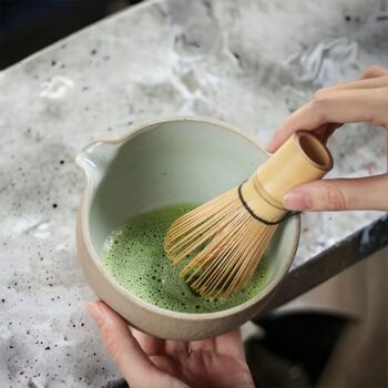 Fouet à matcha en bambou et cuillère à matcha 3