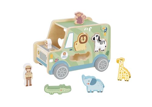 Car with safari animals