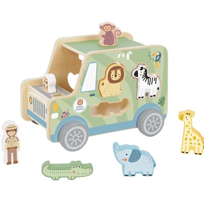 Car with safari animals