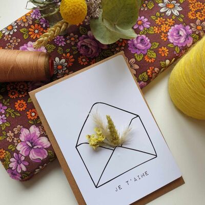 Yellow “I love you” flowered card