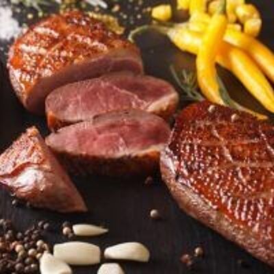 Fresh fat duck breasts - Caliber 370/400g - Individually vacuum packed - Sold and shipped only in France