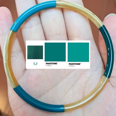 Green 3-line horn bracelet 5mm