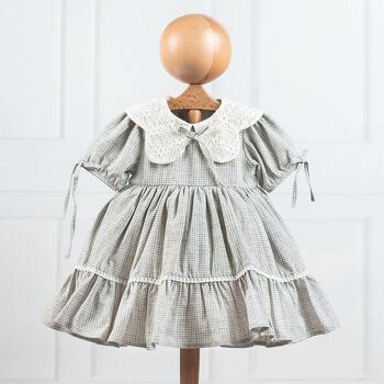 Un paquet de quatre tailles parfaites pour Pâques et l'Aïd, ensemble de robes classiques pour filles de 6 à 18 mois 4