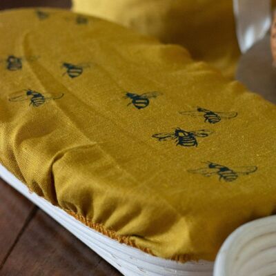 Bee Oval Linen Banneton/Bowl Cover