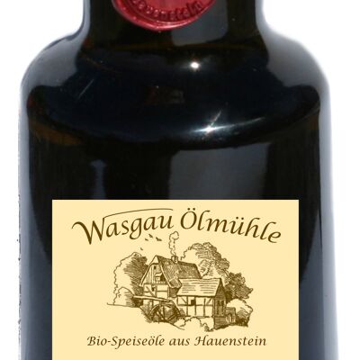 Organic walnut oil