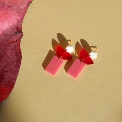 Lille earrings with stainless steel plugs in white red pink