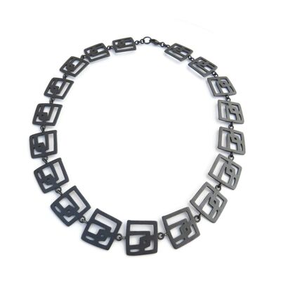 Modernistische Pieces-Halskette aus oxidiertem Silber