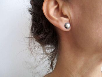Boucles d'oreilles à tige en perles modernes 2