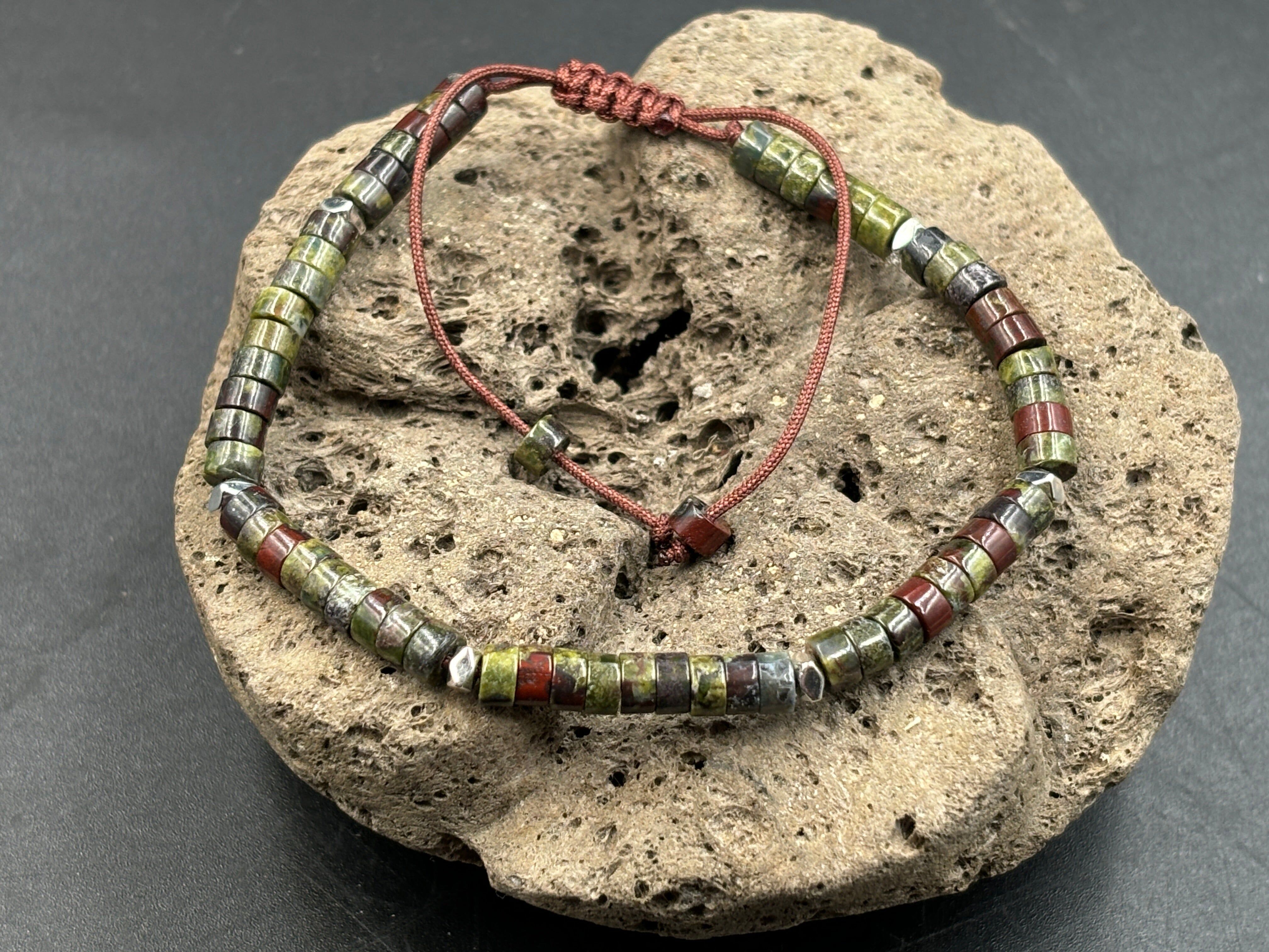 Verstellbares Shamballa-Armband, natürliche Drachenblut-Jaspisperlen