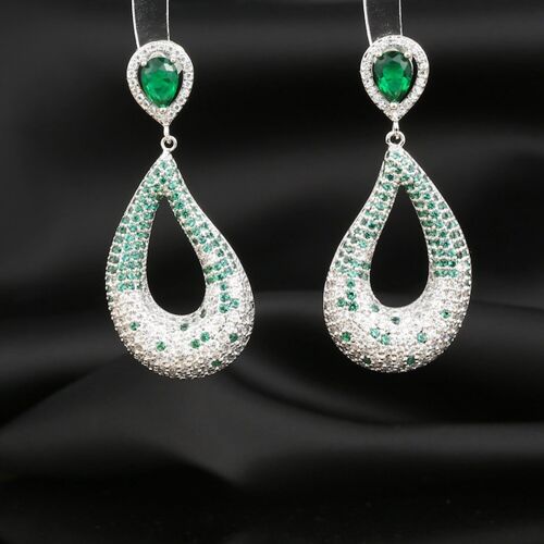 Luxurious Green Gemstone Waterdrop Drop Earrings