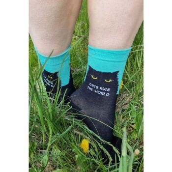 CATS RULE THE WORLD chaussettes pour chat avec bord vert 2