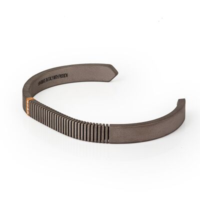 Bangle collection linear made in titanium, red gold and 4 white diamonds.-l