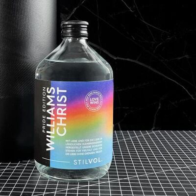 Pride Schnaps: STILVOL. Williams Christ Birnenbrand — Love Edition