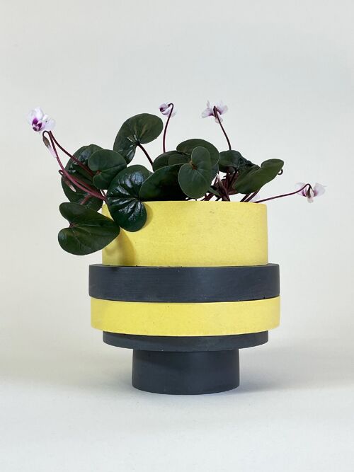 Totemico Large Pot-Yellow and Black