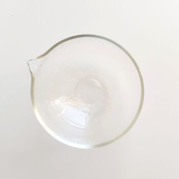 Bol à fouetter le matcha - bol en verre avec bec verseur 2
