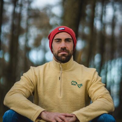 Sudadera mixta con cuello trucker en color Natural, en lana del Pirineo