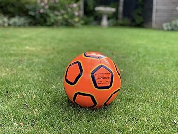 Lionstrike Ballon de football léger taille 4 avec technologie NeoBladder, football léger pour enfants (7-13 ans) pour garçons/filles, entraînement/coaching en intérieur ou en extérieur (orange) 4